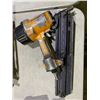 Image 2 : FRAMING NAILER