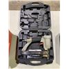 Image 2 : PORTER CABLE FN 250B 6 GAUGE FINISH NAILER WITH CASE