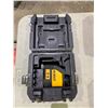 Image 2 : DEWALT DW088 LASER CHALK LINE WITH CASE