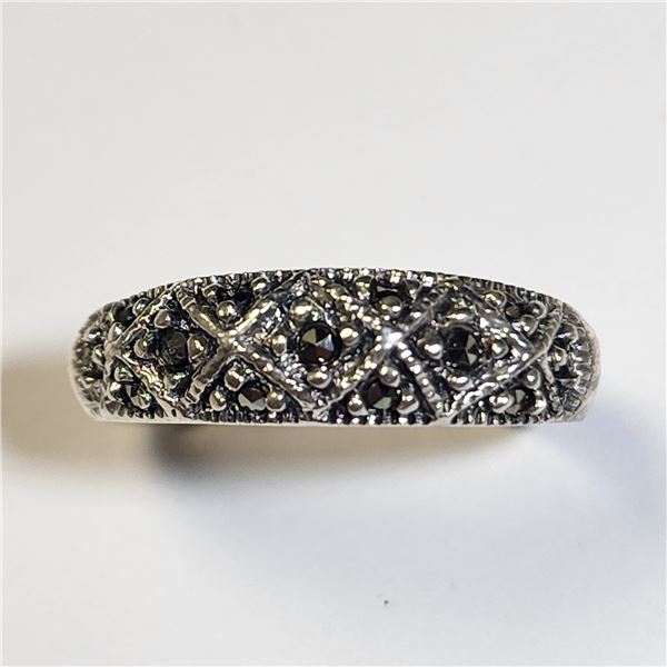 SILVER MARCASITE  RING SIZE 6.5