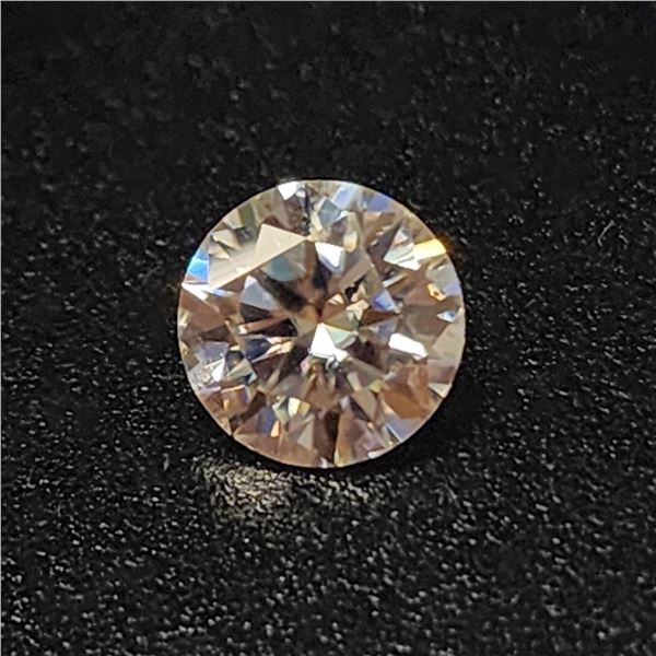 WHITE MOISSANITE (2CT)