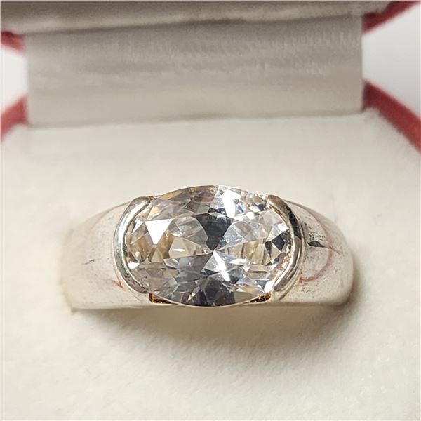 SILVER CZ   RING SIZE 8