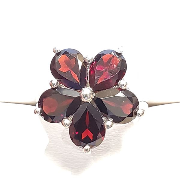 SILVER GARNET(6.3CT) RING SIZE 7