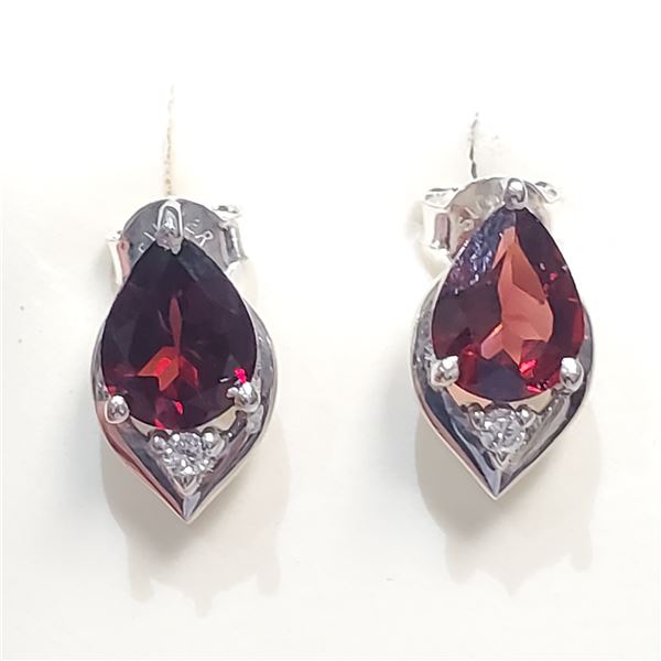 SILVER GARNET(2.9CT) EARRINGS