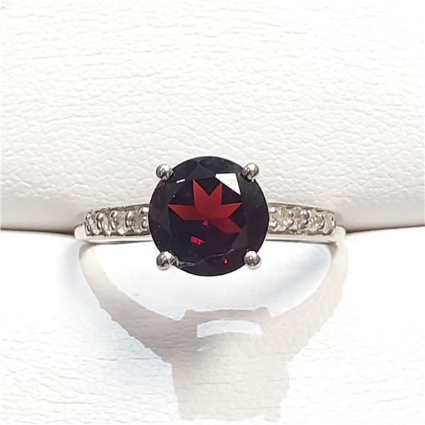 SILVER DIAMOND GARNET(1.6CT) RING SIZE 7