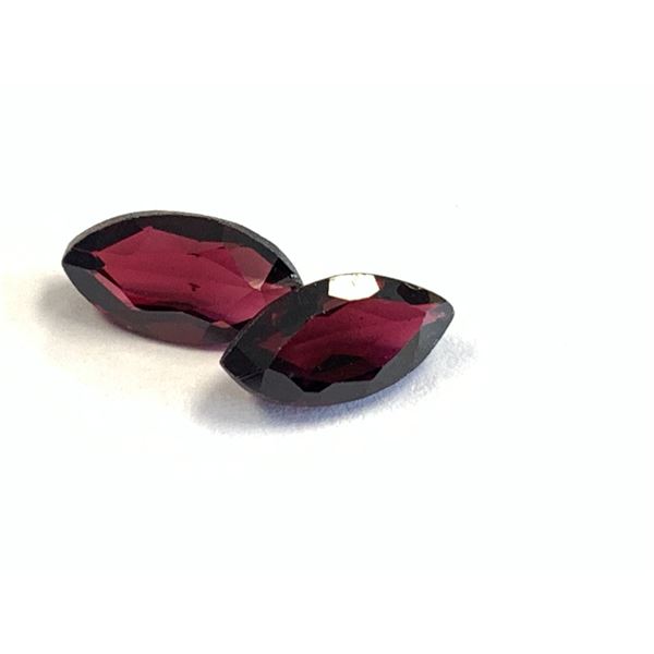 PAIR OF GARNETS 3.20CTS