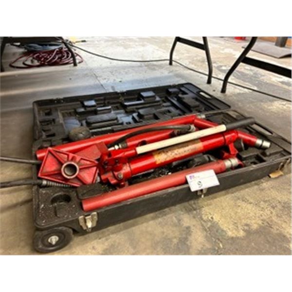 RED 10 TON CAPACITY HYDRAULIC BODY FRAME JACK WITH ASSORTED ATTACHMENTS IN HARD CASE