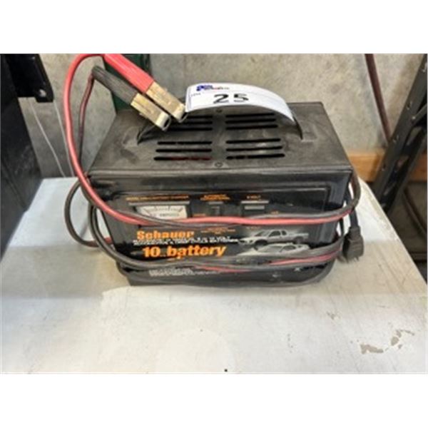 SCHAUER CR612 10 AMP PORTABLE ELECTRIC INDUSTRIAL BATTERY CHARGER