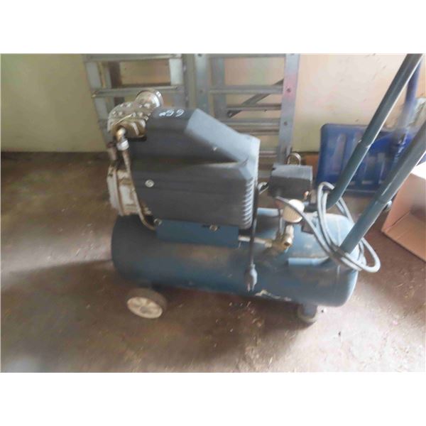 3/4 HP? Portable Air Compressor with Hose