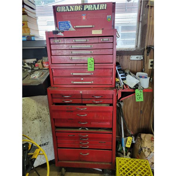 20 Drawer Tool cabinet on wheels c/w qty of good tools