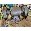 Image 2 : Dual elec. Bench grinder, 110V, 1ph, 3/4 hp, & stone dresser