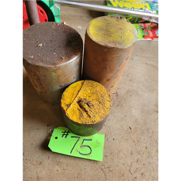 4" dia., 5" dia. And 4 1/4" dia. Bar stocks. Approx. 3"-7"H