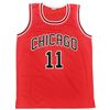 Image 3 : DEMAR DEROZEN SIGNED CHICAGO BULLS JERSEY (BECKETT COA)