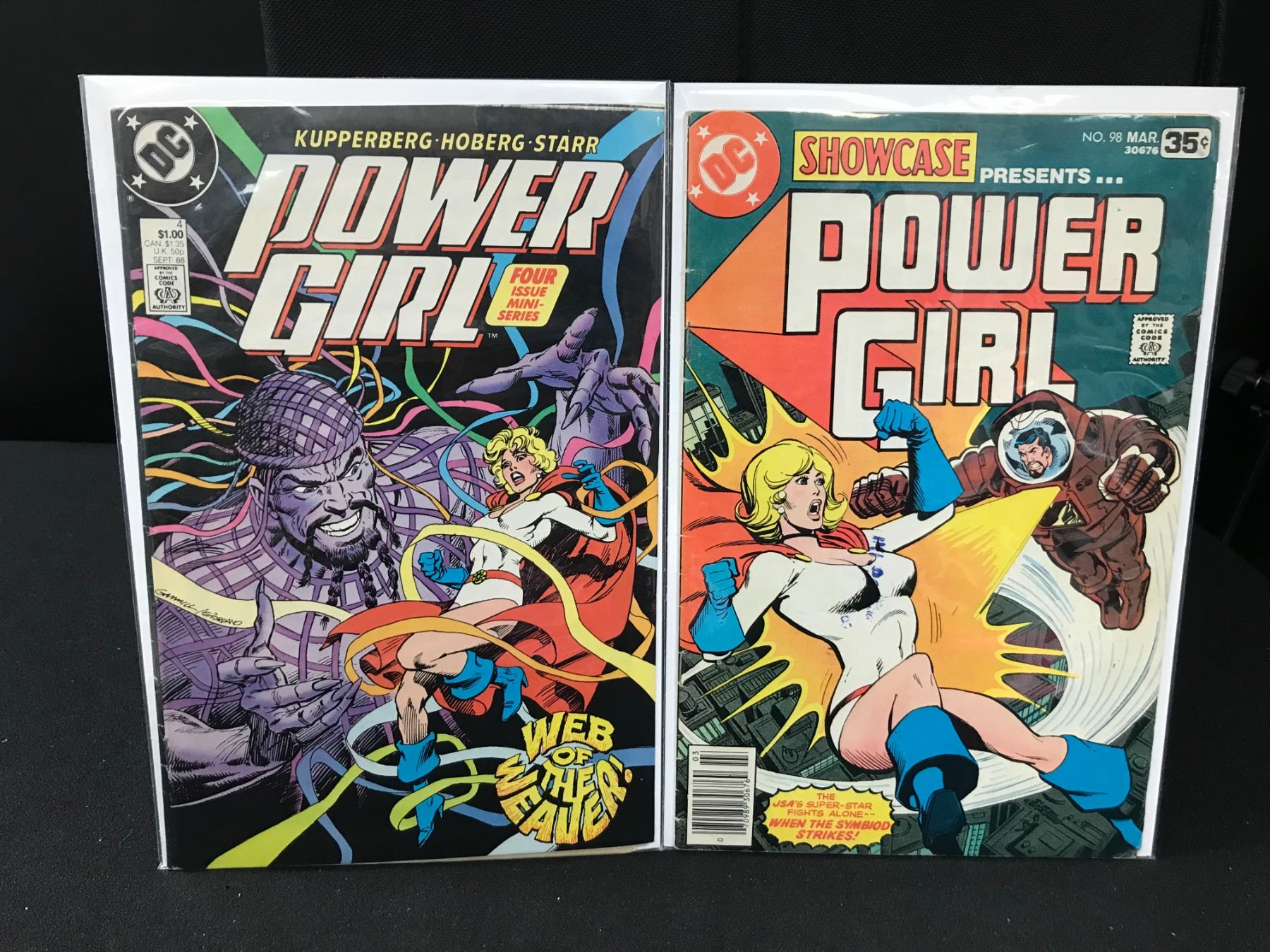 DC COMICS COMICS POWER GIRL COMIC BOOK LOT
