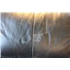 Image 4 : black leather loveseat