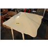 Image 3 : white wooden folding table