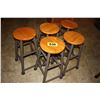Image 1 : 5 wooden bar stools