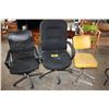 Image 1 : 3 computer chairs