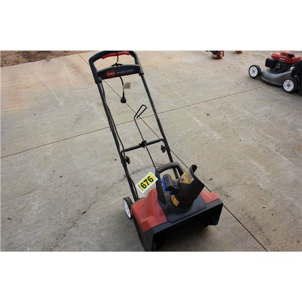 Toro 18 inch electric snow sweeper