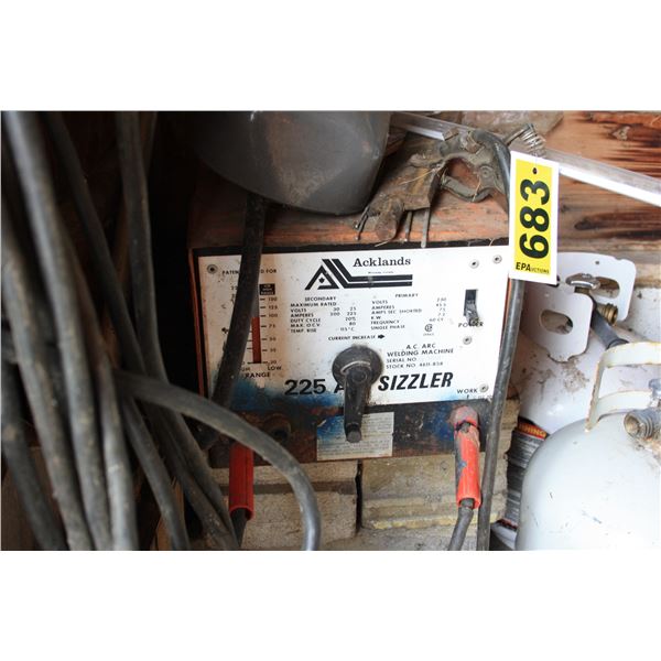 Acklands 230 volt welder