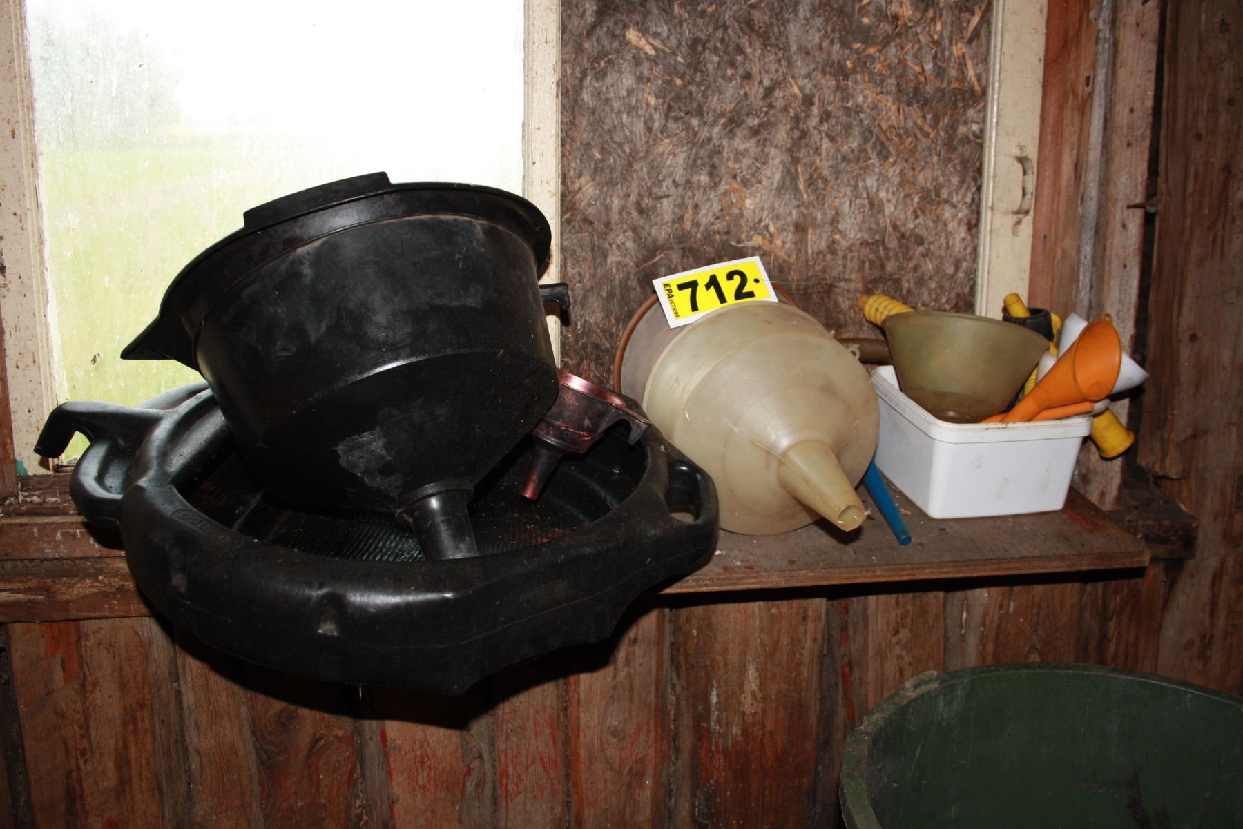 Funnel Inmate assorted funnels