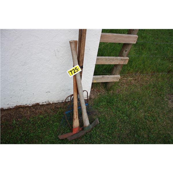 pitch fork and dirt picks