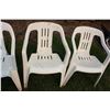Image 3 : 4 white plastic outdoor chairs