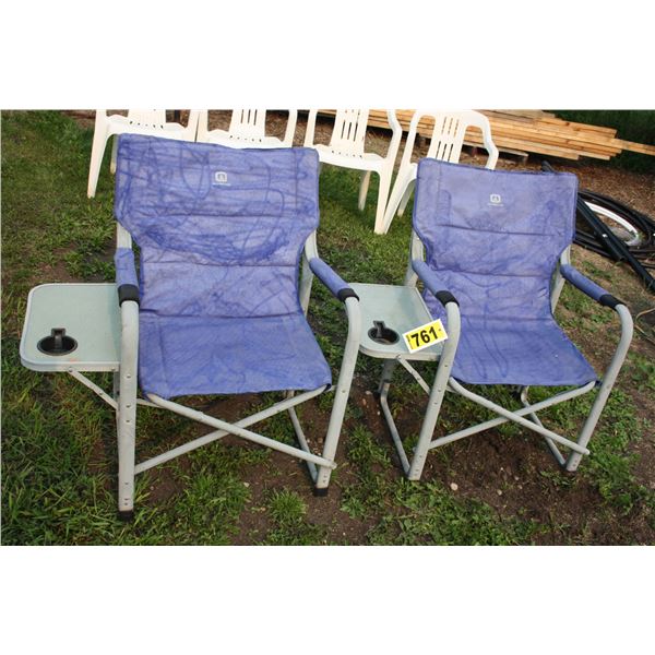 2 cloth folding camping chairs with folding side table attached
