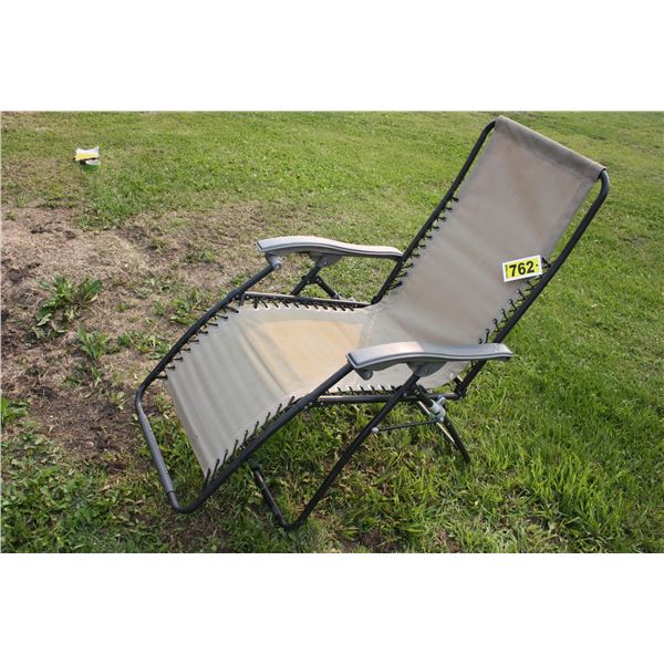 1 zero gravity folding chair