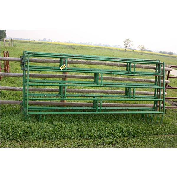6 green corral panels