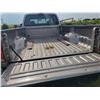 Image 10 : 2003 Ford F350 Lariat 4 by 4 Crew cab, Dually, showing 311,114 km, Diesel, Auto, c/w 5th wheel rails