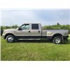 Image 18 : 2003 Ford F350 Lariat 4 by 4 Crew cab, Dually, showing 311,114 km, Diesel, Auto, c/w 5th wheel rails