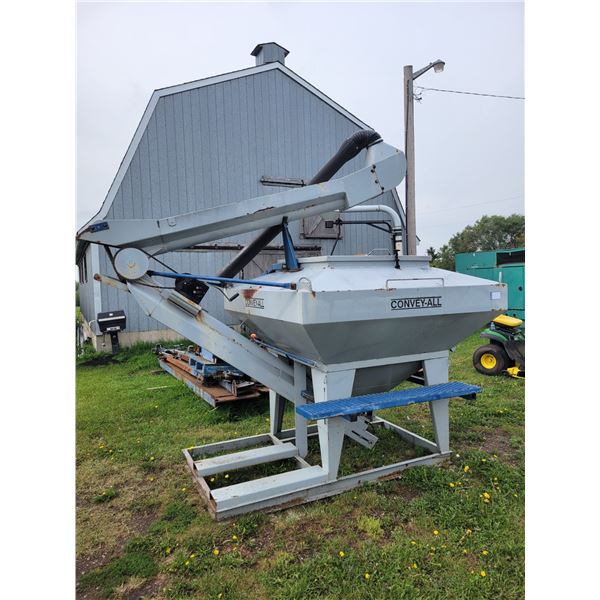 CONVEY-ALL Tank used for seed, fertilizer, avadex etc., no motor, c/w unloading auger