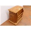 Image 2 : *Side Table w/Magazine Rack (22 1/4"w x 22 1/4"h x 14 1/2"d)