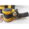 Image 2 : DeWalt Sander W/Dust Bag - (5)Packages of Diablo Sanding Disks (working)