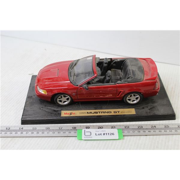 Maisto Die Cast - 1999 Mustang GT