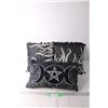 Image 1 : (3) Decorative Throw Pillows