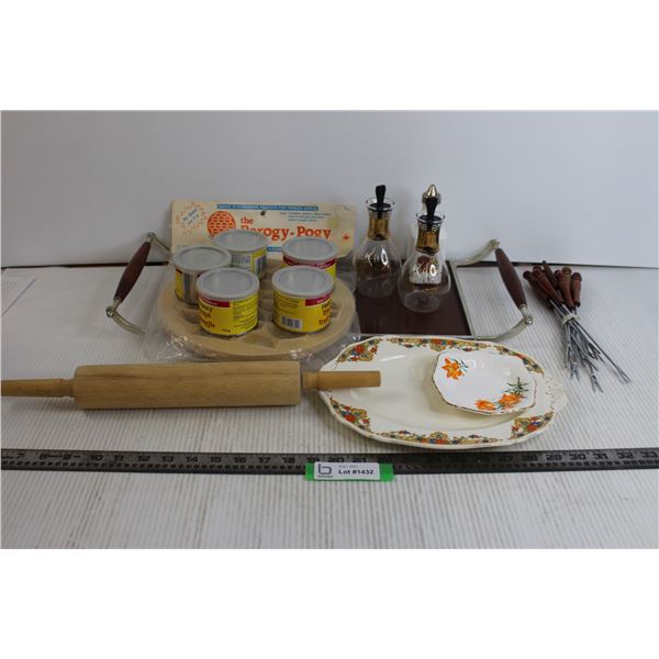 Assorted Vintage Kitchen Lot (MCM Trays, Dishes, Wooden Rolling Pin, Oil & Vinegar Cruets, Fondue Fo