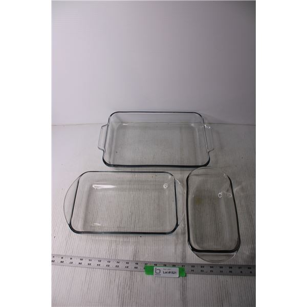 (3) Glass Casserole Dishes