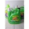 Image 2 : (3) Tubs of Laundry Detergent