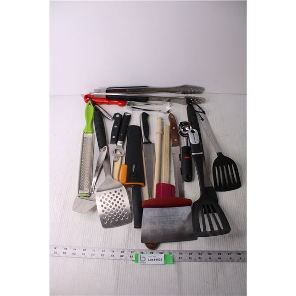 Assorted Kitchen Accessories