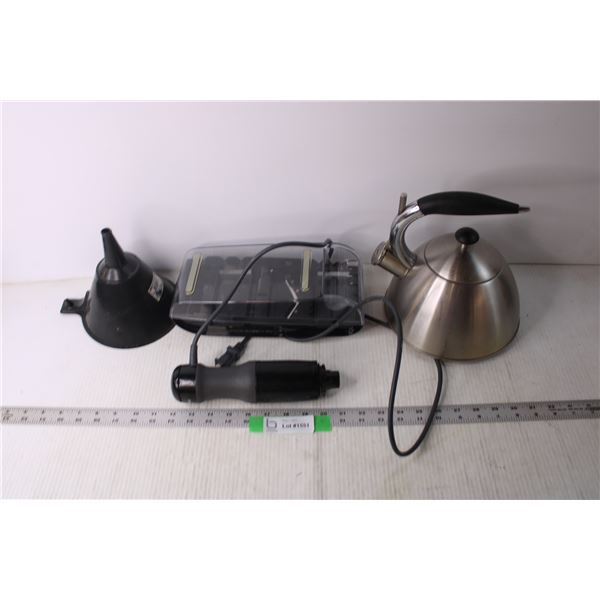 Assorted Kitchen Items - Kettle