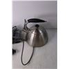 Image 2 : Assorted Kitchen Items - Kettle