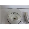 Image 4 : Lamp with Light Bulb (Complete)