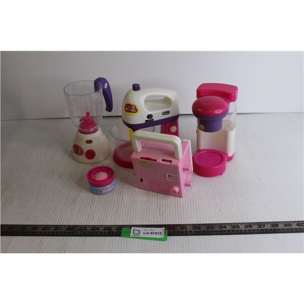 Toy Kitchen Supplies (Just Like Moms 3-Piece Kitchen Set)