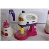 Image 4 : Toy Kitchen Supplies (Just Like Moms 3-Piece Kitchen Set)