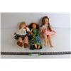 Image 1 : (3) Dolls