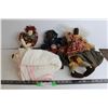 Image 1 : (3) Dolls, Blanket
