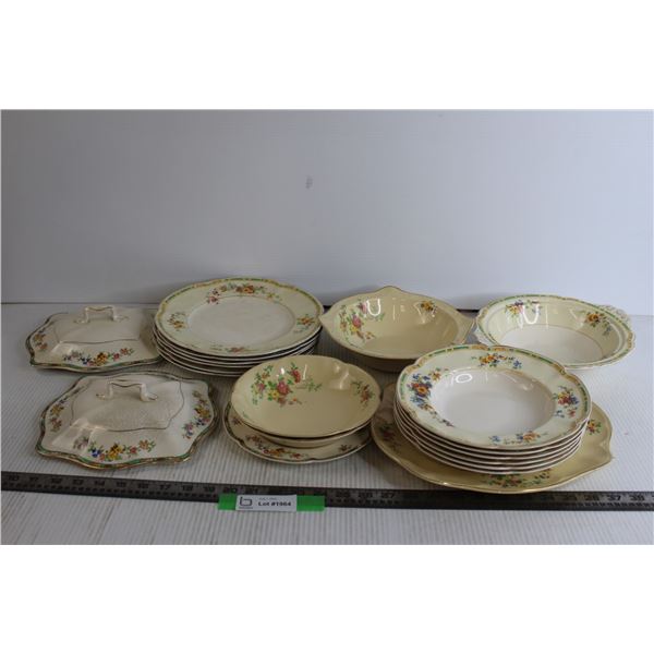 Misc. Dishes (6 Plates, 6 Bowls with Edges, 2 Bowls, 2 Cooking Bowls, Smaller Dish, 2 Lids)