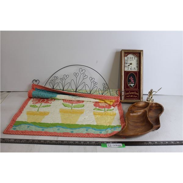 Hanging Wall Quilt, Wooden Clock, Wooden Serving Tray